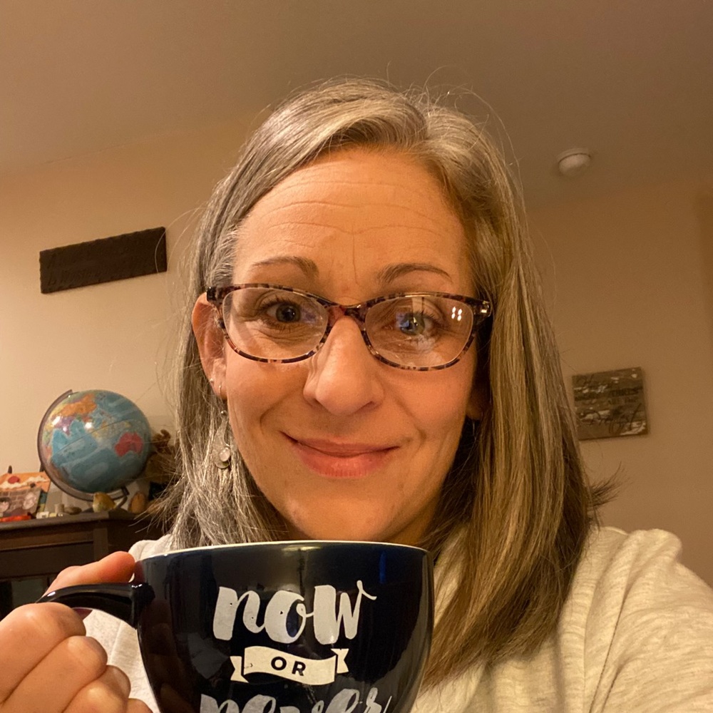 Meet your Posher, Stephanie